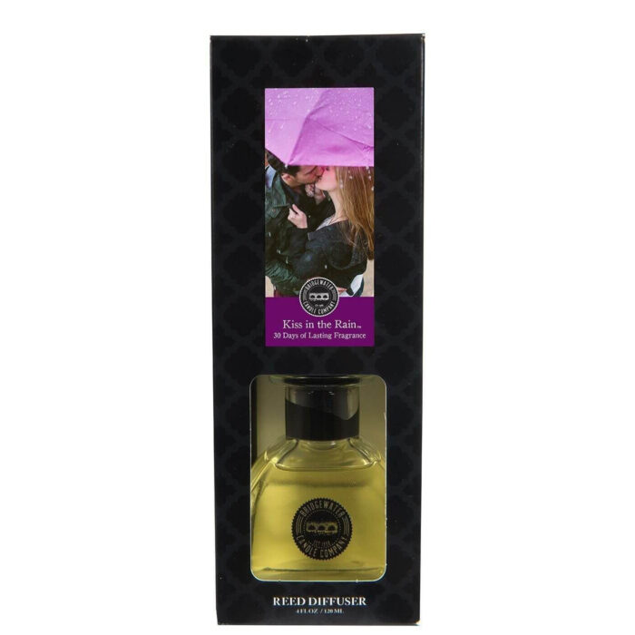 Kiss in the Rain Reed Diffuser mit sichtbarer Glasflasche