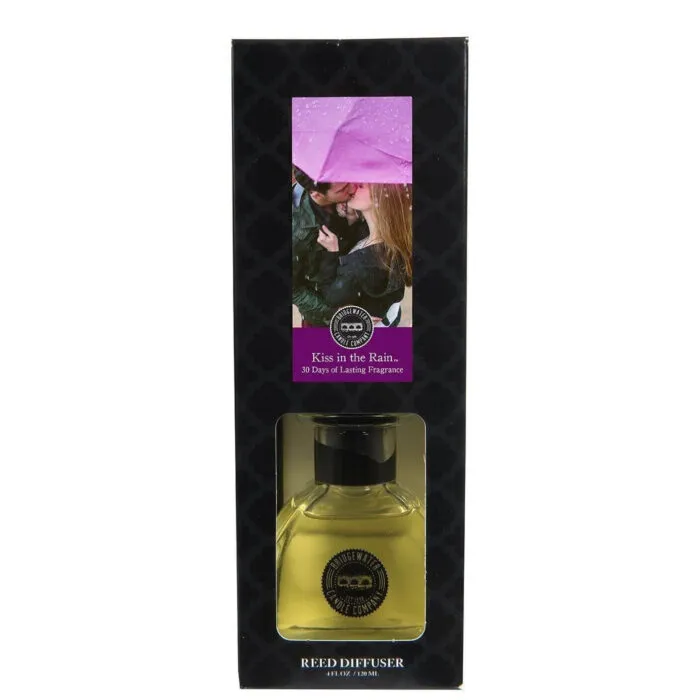 Kiss in the Rain Reed Diffuser mit sichtbarer Glasflasche
