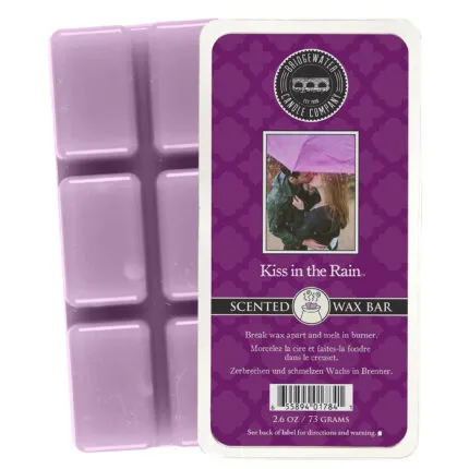 Verpackte Bridgewater Kiss in the Rain Scented Wax Bar mit Produktetikett