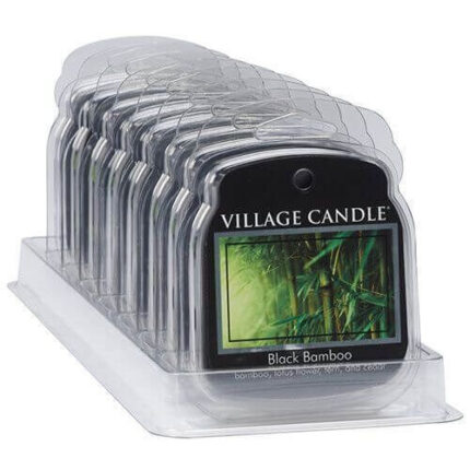 Mehrere Village-Candle-Produkte mit Black-Bamboo-Etikett in transparenter Verpackung