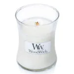 Offene WoodWick Kerze im Glas mit sichtbarem Holzdocht