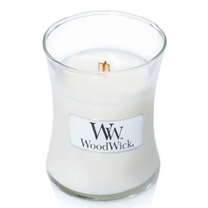 Offene WoodWick Kerze im Glas mit sichtbarem Holzdocht