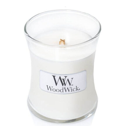 Geöffnete WoodWick Kerze im Glas mit sichtbarem Docht