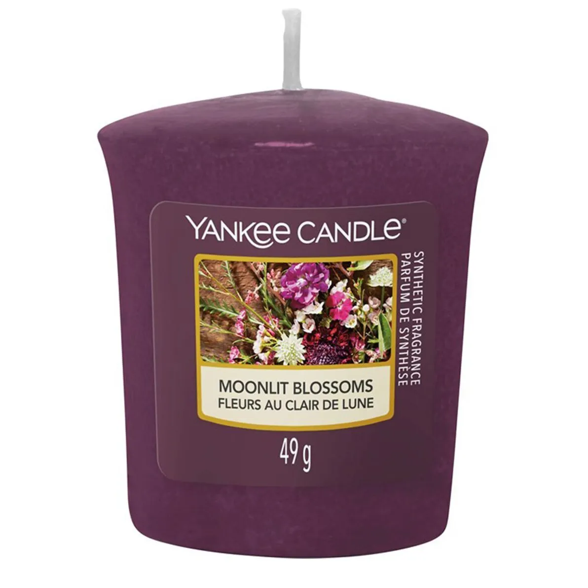 Moonlit Blossoms Duftkerze 49 g Moonlit Blossoms Duftkerze von Yankee Candle mit sichtbarem Etikett