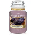 Yankee Candle Dried Lavender & Oak Kerze im Glas mit Lavendelmotiv