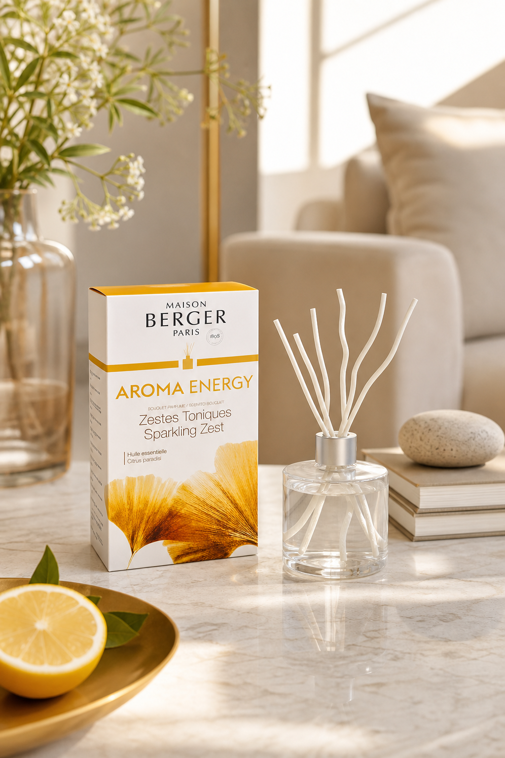 Aroma Energy Diffuser und Verpackung auf einem Tisch im Wohnambiente