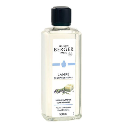 Nahaufnahme der Maison Berger Paris Nachfüller-Flasche mit lesbarem Etikett