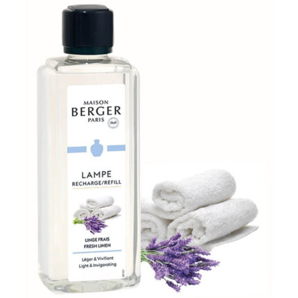 Maison Berger Nachfüller neben weißen Handtüchern und Lavendel