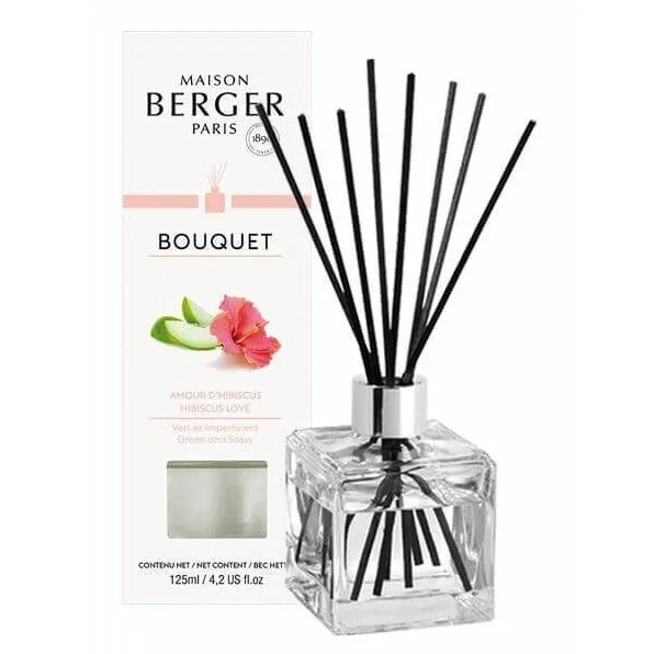 Hibiskus-Diffuser frontal Hibiskus-Raumduft-Diffuser mit schwarzen Duftstäbchen und Produktverpackung