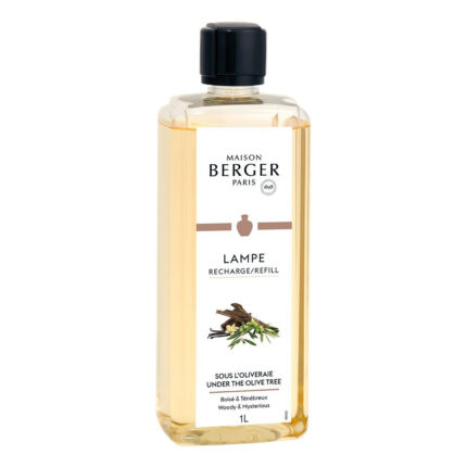 Nahaufnahme des Maison Berger Nachfüllers Unter dem Olivenbaum mit 1L-Etikett