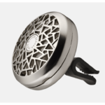 Runder Autodiffusor mit geometrischem Gitter und Maison Berger Paris Logo