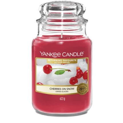Rote Cherries On Snow Kerze im Glas mit transparentem Deckel