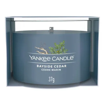 Yankee Candle Bayside Cedar Kerze in geöffneter Verpackung