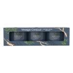 Verpackung mit drei Yankee Candle Bayside Cedar Glasvotivkerzen