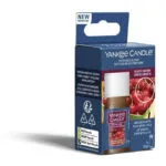 Seitlich abgebildete Yankee Candle Black Cherry Verpackung mit Fläschchen und 10 ml Inhalt