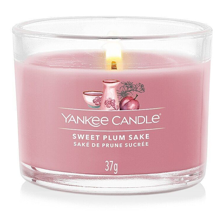 Sweet Plum Sake Kerze Rosa Yankee Candle Sweet Plum Sake Kerze im Glas mit sichtbarem Docht