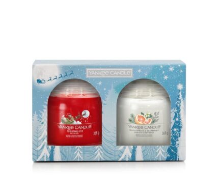 Winterliches Yankee Candle Set mit roter und weißer Kerze