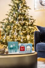 Yankee Candle Geschenkset und weitere Geschenkbox auf einem Tisch