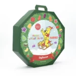 Schräg fotografierter Haribo Adventskalender mit 24 nummerierten Türchen