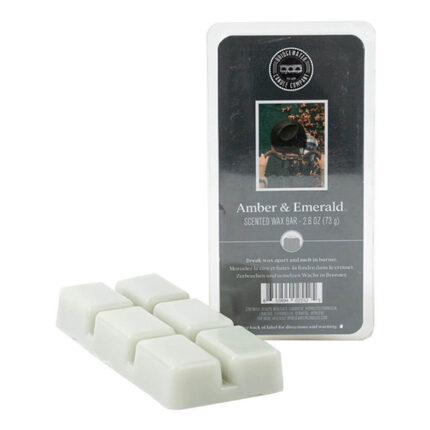 Amber & Emerald Wax Bar mit sichtbarer Produktverpackung und Wachsstücken