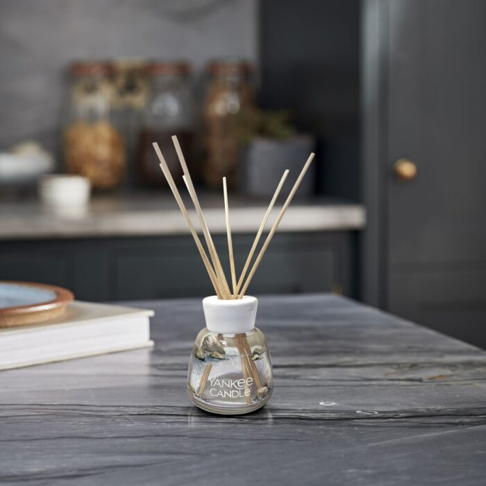 Amber & Sandalwood Reed Diffuser 100ml – Produktansicht