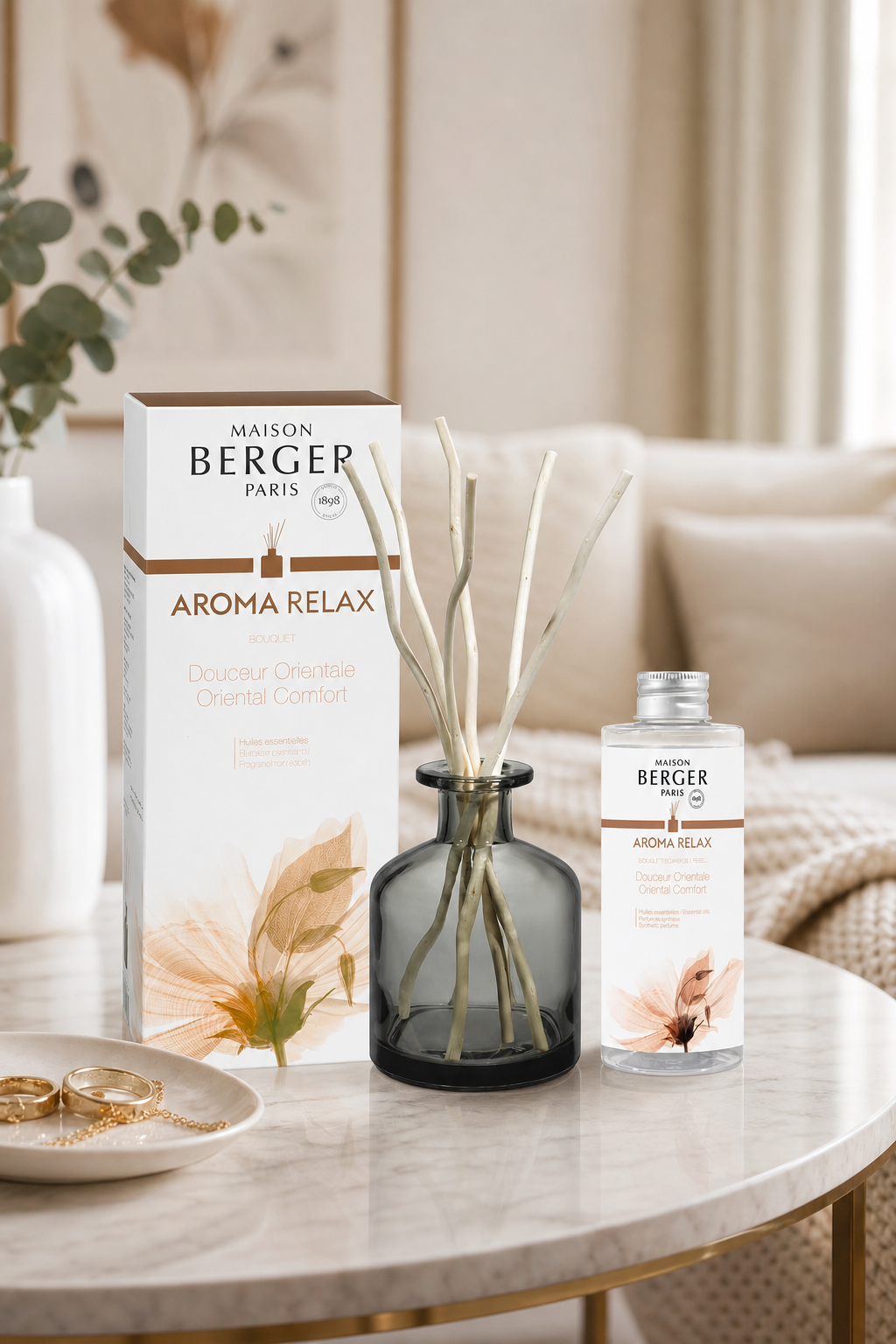 Aroma Relax Raumduft Diffuser 180ml Grau in einer stimmungsvollen Anwendungsszene