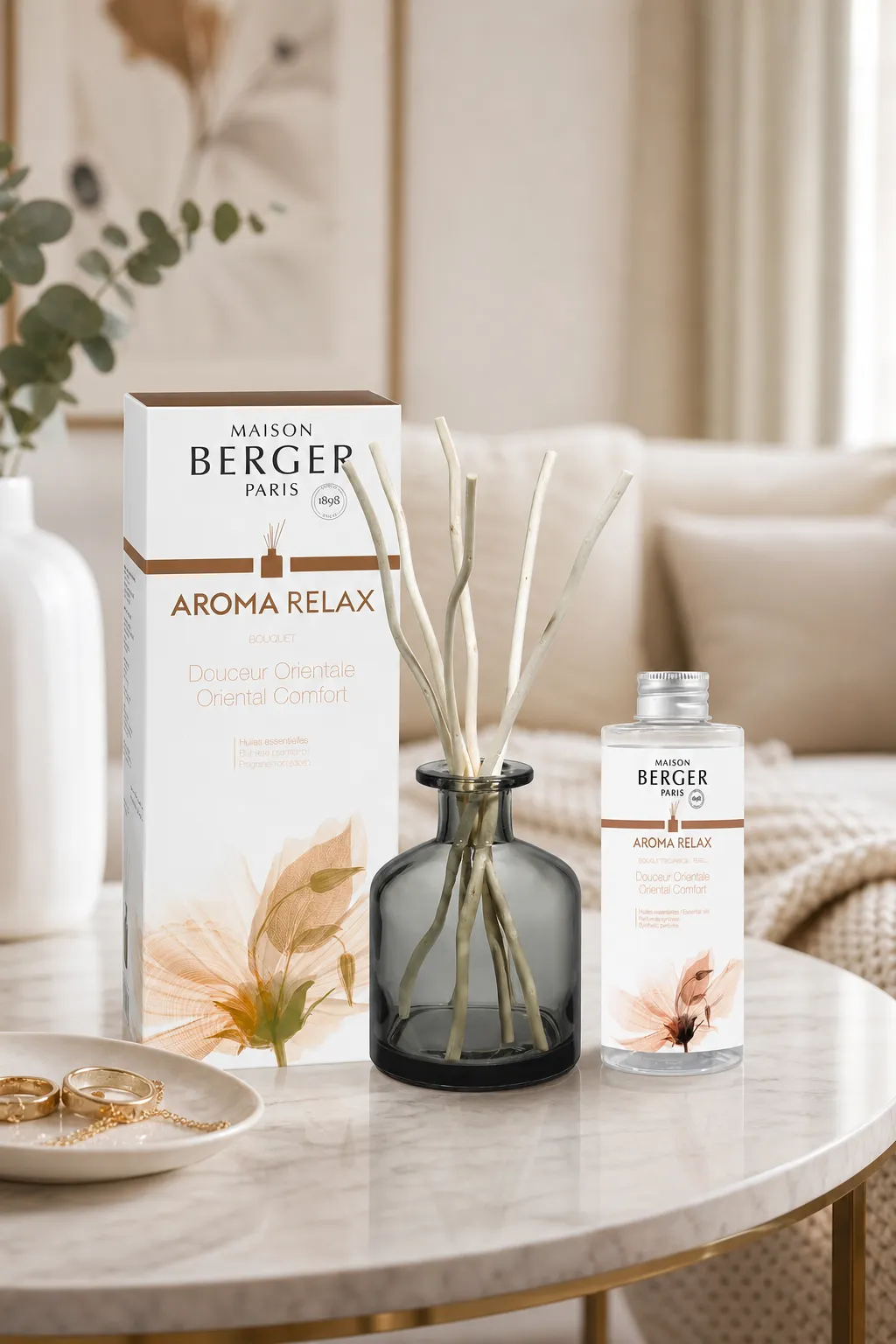 Aroma Relax Raumduft Diffuser 180ml Grau in einer stimmungsvollen Anwendungsszene
