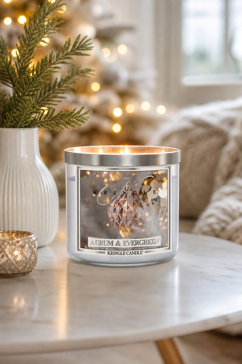 Aurum & Evergreen 396g  Tumbler 3-Docht in einer stimmungsvollen Anwendungsszene