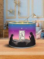 Away In A Manger 396g Tumbler 3-Docht – Produktansicht