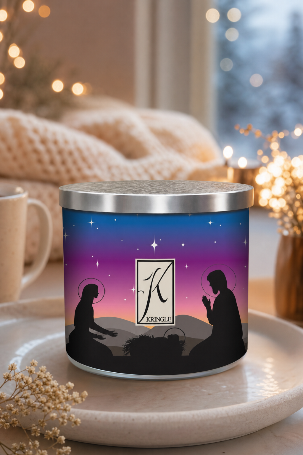 Away In A Manger 396g 3-Docht Tumbler in einer stimmungsvollen Anwendungsszene