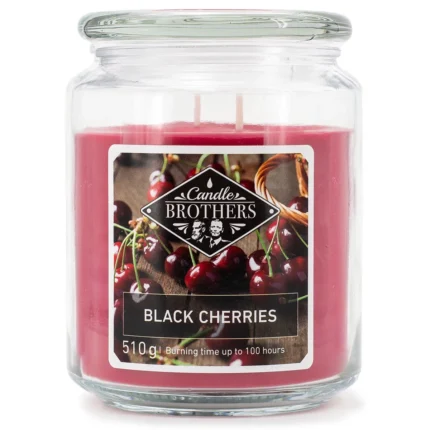 Rote Black Cherries Duftkerze im Glas mit zwei Dochten und Etikett