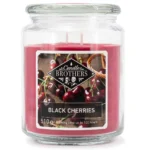 Rote Candle Brothers Duftkerze im Glas mit Black-Cherries-Etikett