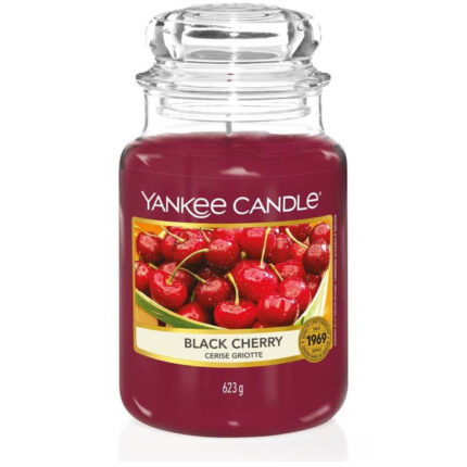 Yankee Candle Black Cherry Kerze im Glas mit sichtbarem Etikett