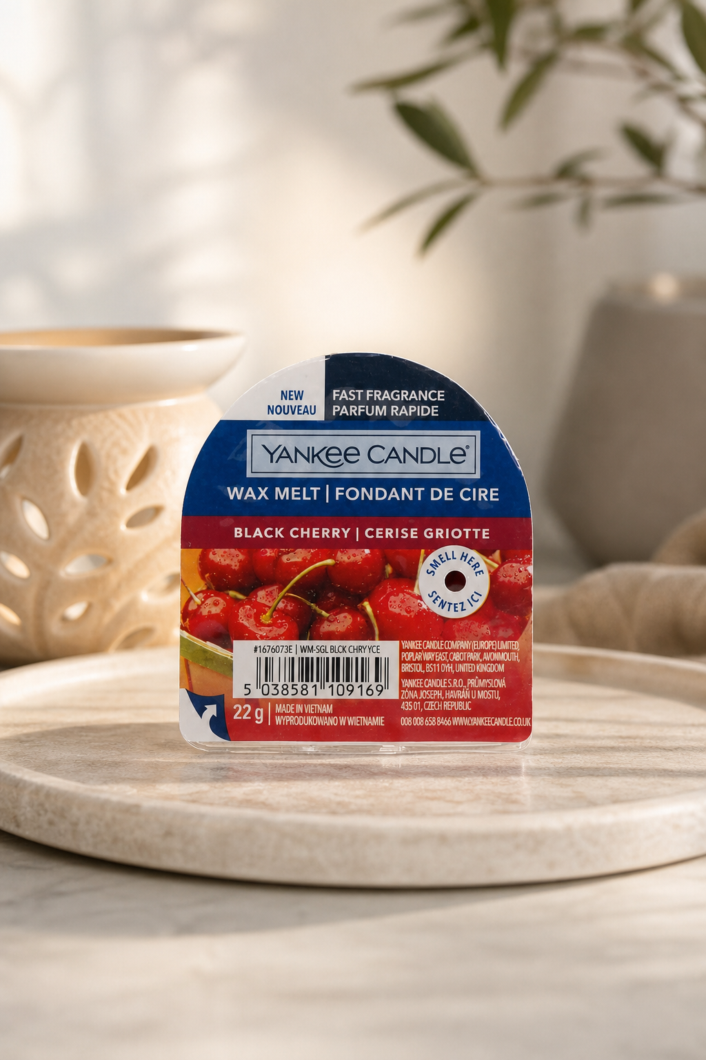Black Cherry Wachsmelt 22g in einer stimmungsvollen Anwendungsszene