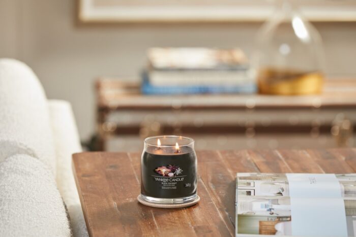 Black Coconut Signature Medium Jar 368g 2-Docht – Produktansicht