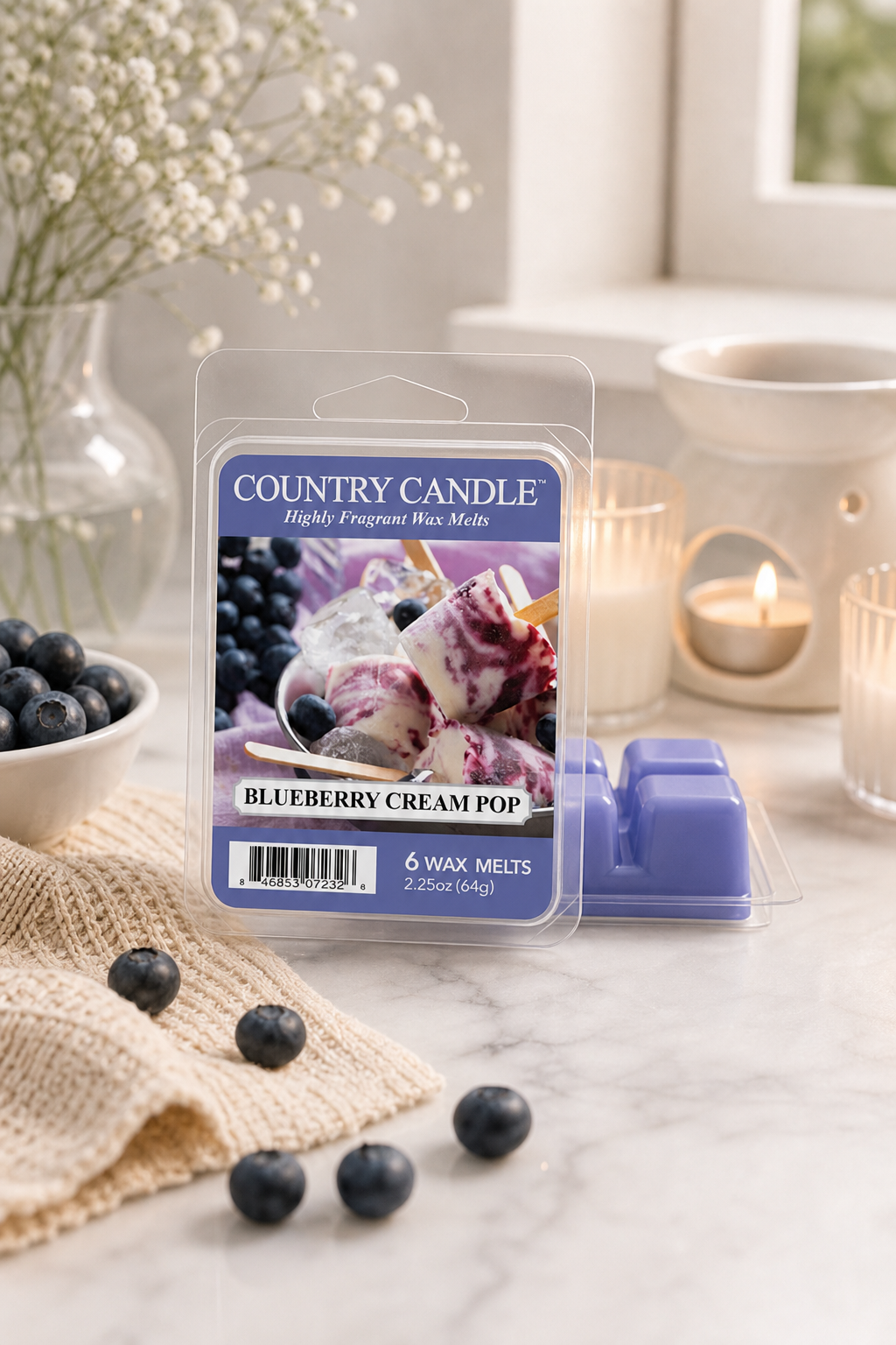 Blueberry Cream Pop Wax Melts 64g in einer stimmungsvollen Anwendungsszene