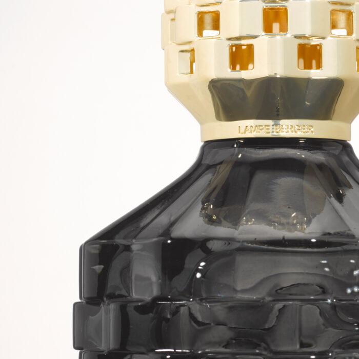 Dunkle Maison Berger Verpackung mit Aufdruck LAMPE