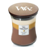 WoodWick Trilogy Kerze im Glas mit aufgelegtem Holzdeckel