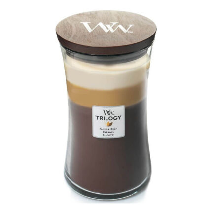 WoodWick Trilogy Kerze im Glas mit Deckel und drei sichtbaren Wachsschichten