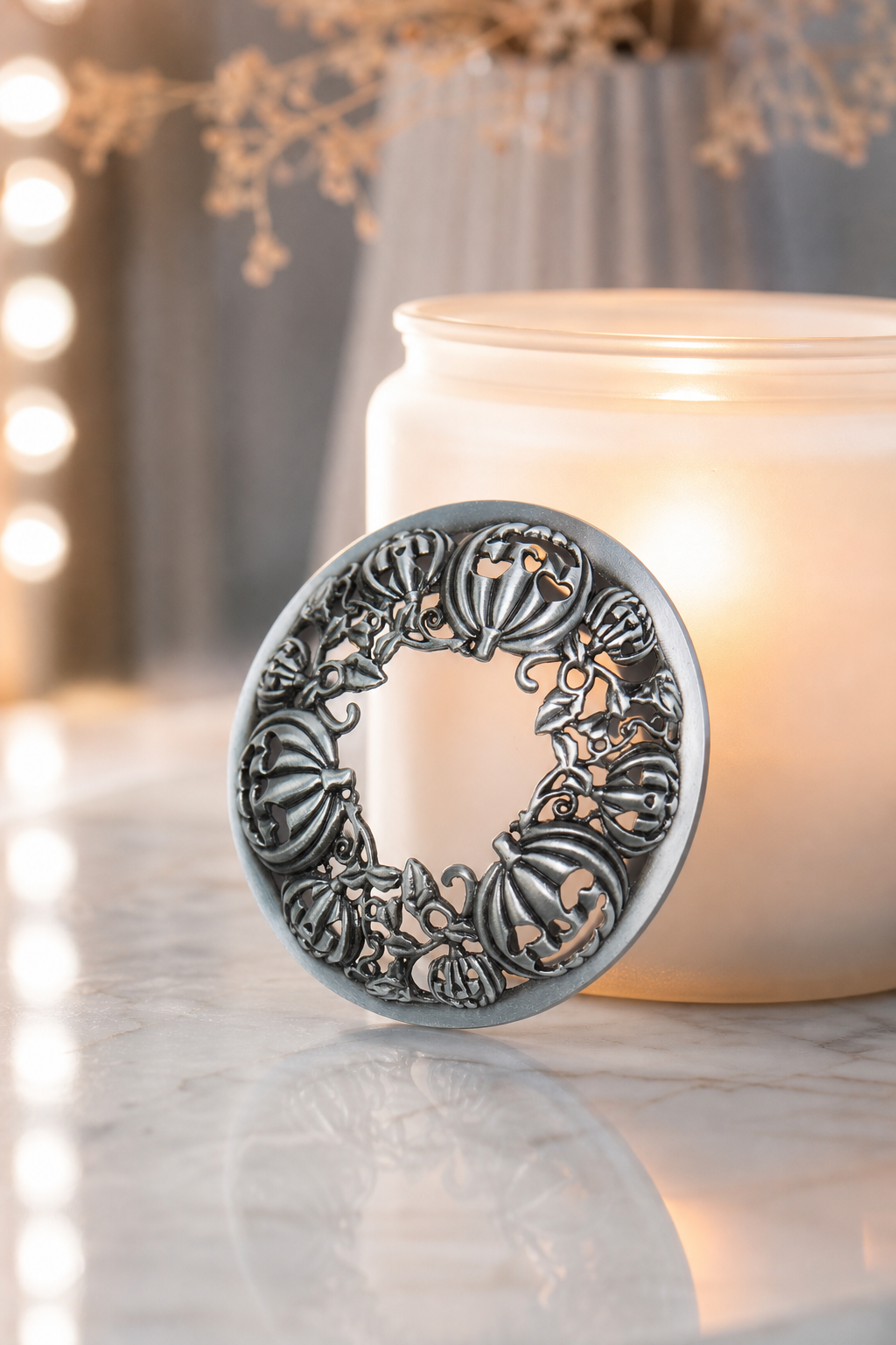 Candle-Lid Silber in einer stimmungsvollen Anwendungsszene