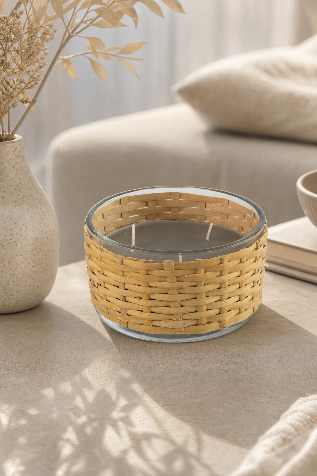 Candle Junco taupe in einer stimmungsvollen Anwendungsszene