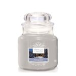 Candlelit Cabin Kerze im Glas mit sichtbarer Füllmenge 104 g