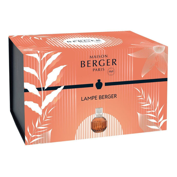 Orangefarbene Lampe Berger steht auf einem Regal neben einer Tischlampe und Büchern