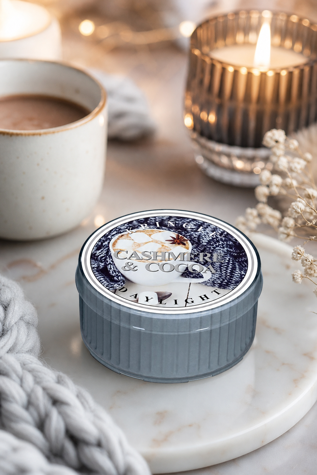 Cashmere & Cocoa Daylight 42g in einer stimmungsvollen Anwendungsszene