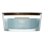 WoodWick Duftkerze Cedarwood & Ocean Moss im transparenten Glasgefäß