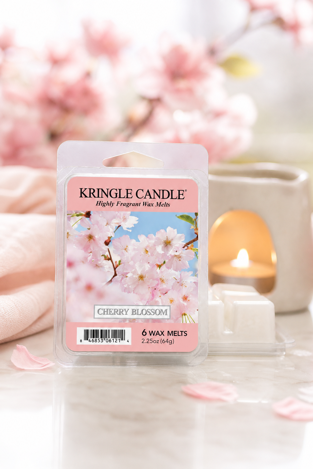Cherry Blossom Wax Melts 64g in einer stimmungsvollen Anwendungsszene