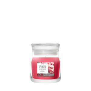 Yankee Candle Christmas Eve Duftkerze im Glas auf weißem Hintergrund