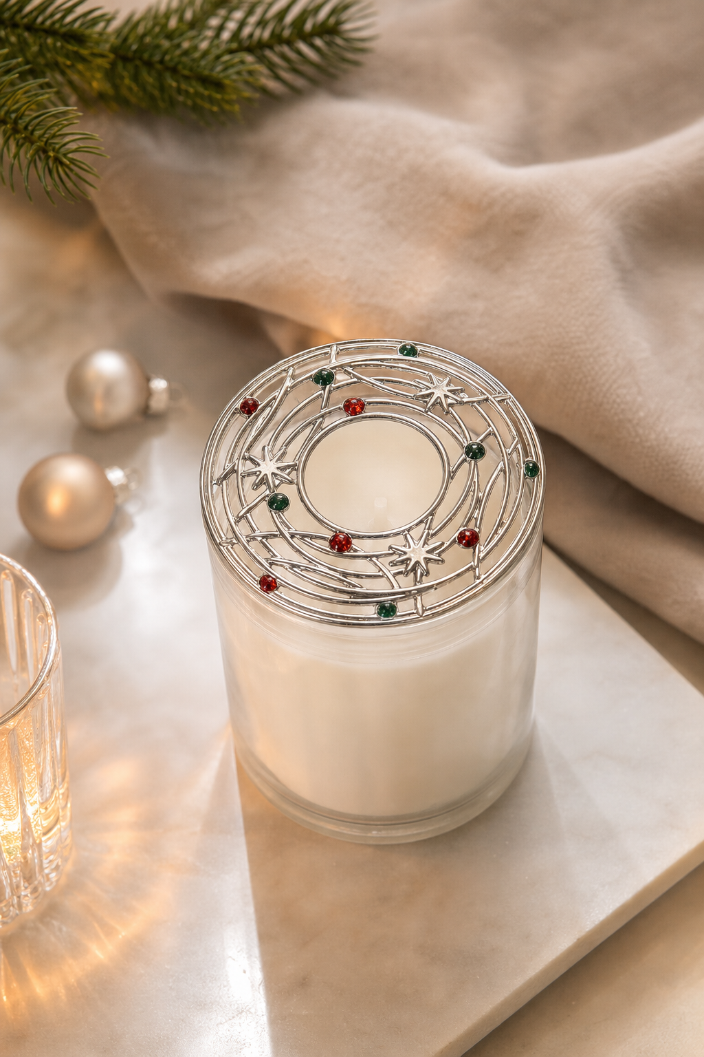 Christmas Wreath Candle-Lid in einer stimmungsvollen Anwendungsszene