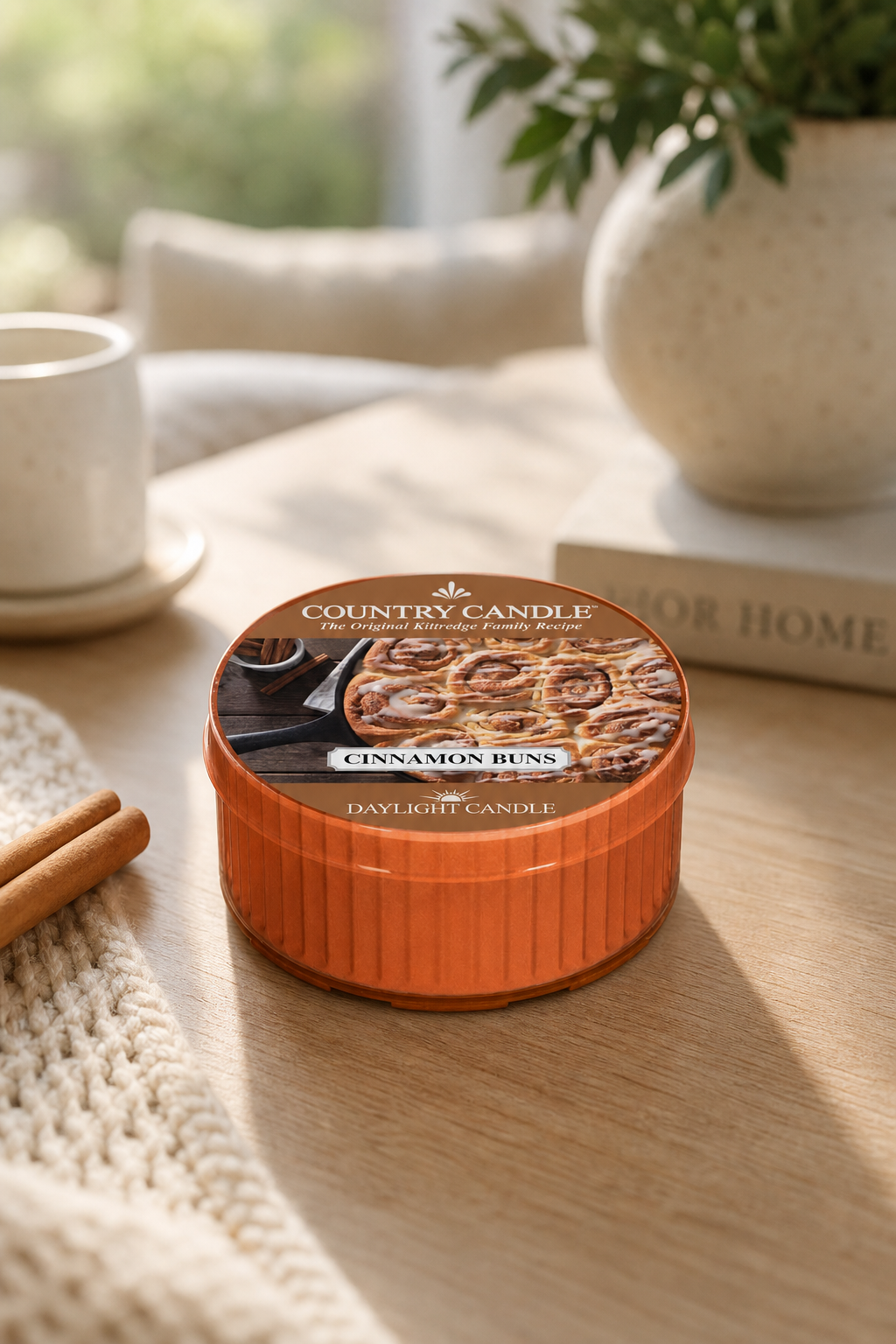 Cinnamon Buns Daylight 42g in einer stimmungsvollen Anwendungsszene