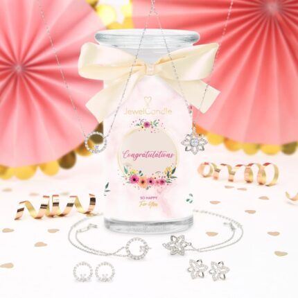 Congratulations-Kerze mit Schleife und sichtbarem Schmuckset aus Halskette, Armband und Ohrringen